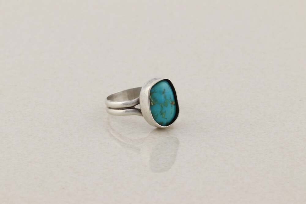 Sterling Silver Natural Turquoise Ring Size 7 3/4 - Picture 4 of 6